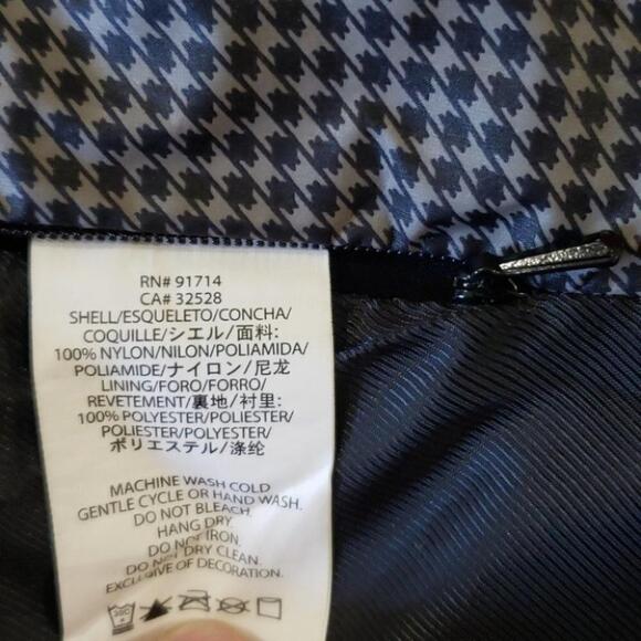 Armani Exchange Hooded Nylon Ripstop Jacket - Women's - Picture 7 of 11